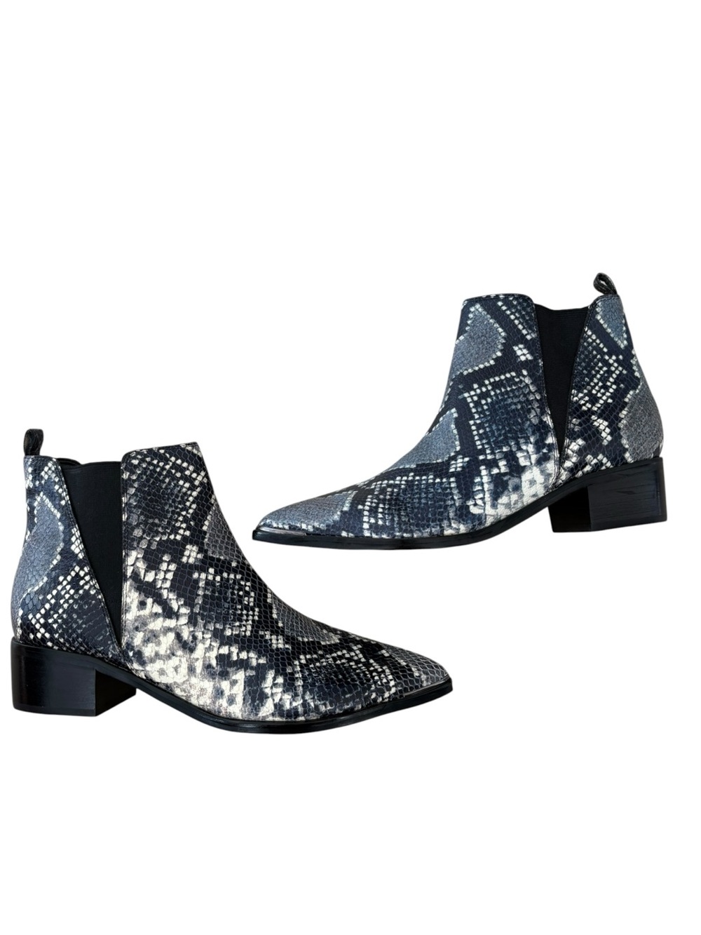 Marc Fisher Snake Print Pointed Toe Low Heel Ankle Boot Sz 9